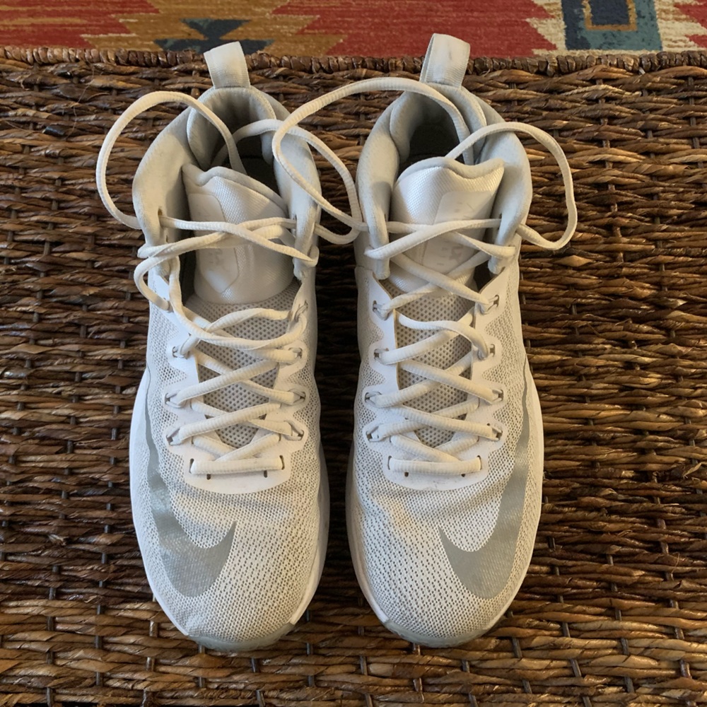 Nike Air Max Infuriate Mid